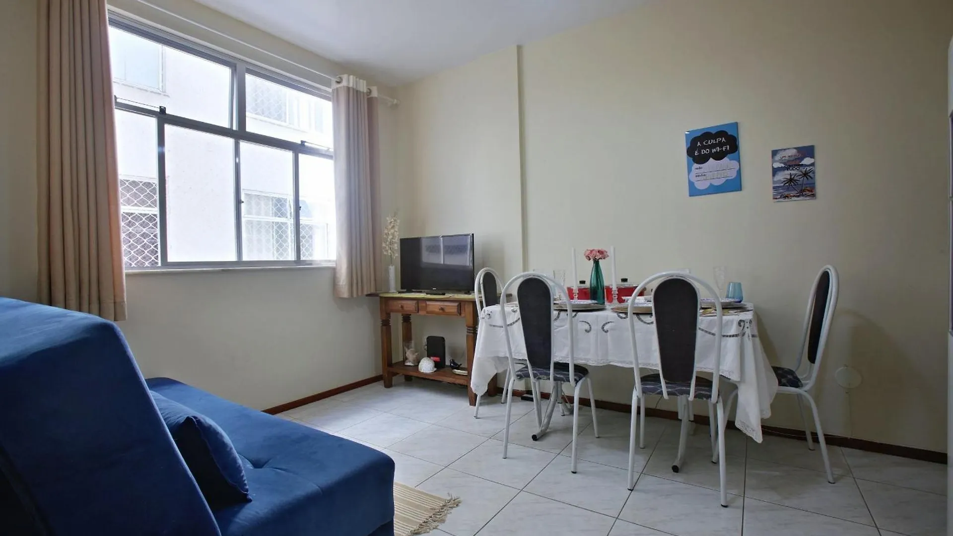 Praia do Forte Retreat: Beachside Comfort with Urban Convenience Apartment Cabo Frio
